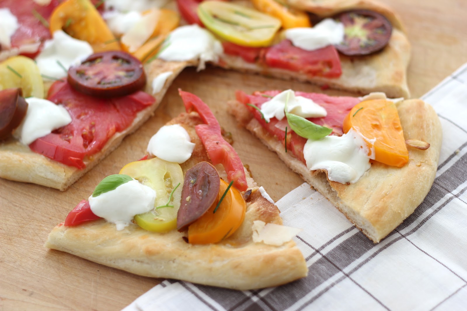 Jenny Steffens Hobick Heirloom Tomato & Fresh Mozzarella Flatbread Pizza