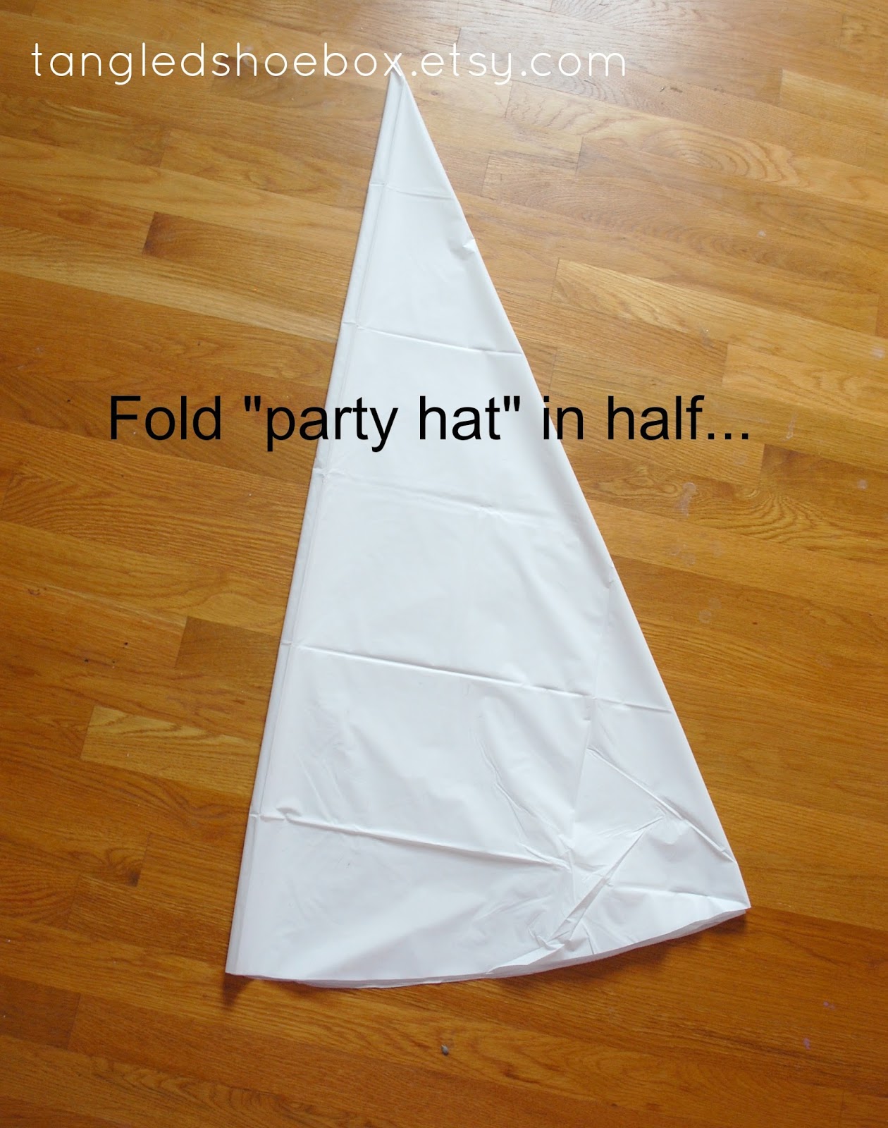 tangled shoebox DIY Spider  (Dollar Tree Round Tablecloth)