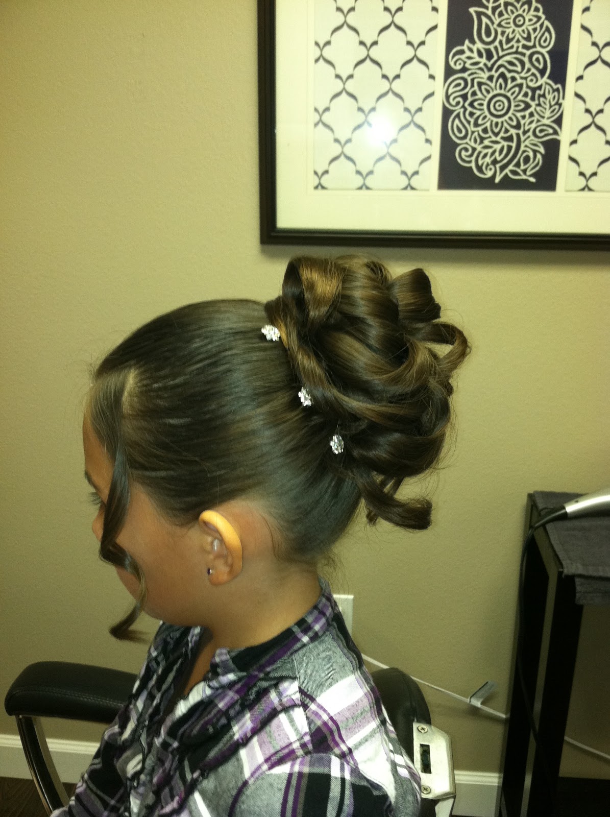 Kelly M Harmsen Owner Of Bossa Nova Hair Art Salon Daddy