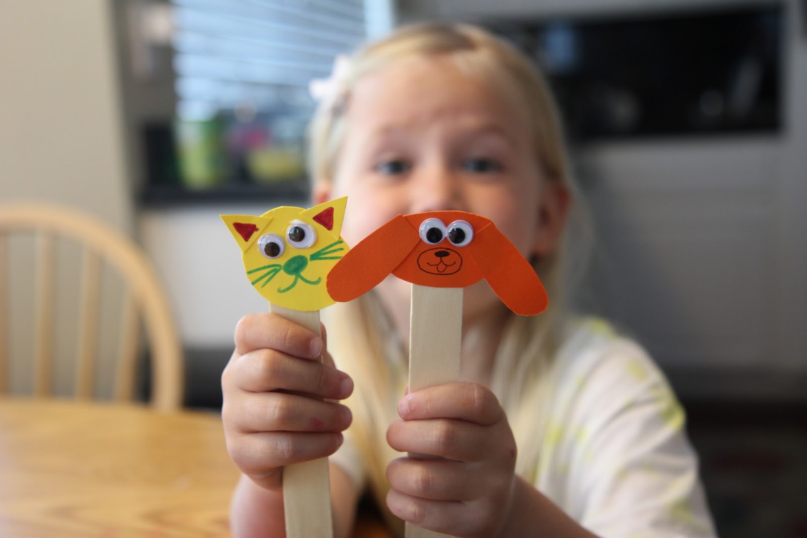 Toddler Approved! Craft Stick Pet Puppets for Kids