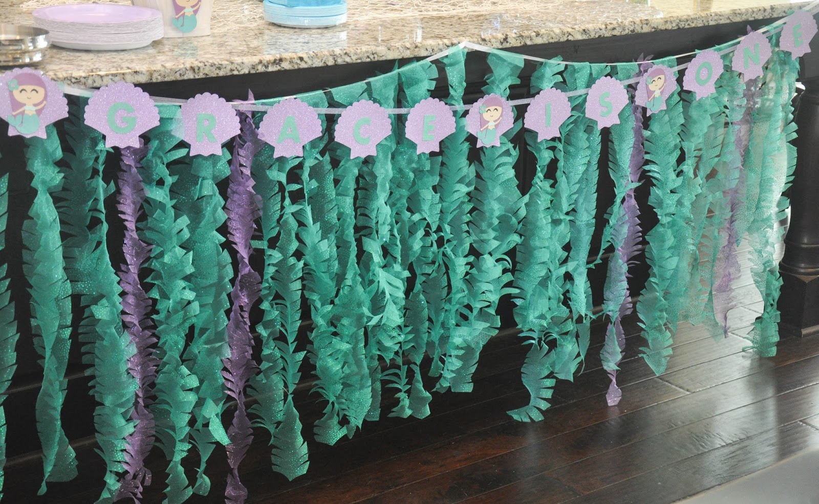 Sparkly Mermaid Seaweed A DIY Party Decoration TheseLittleLoves gifting