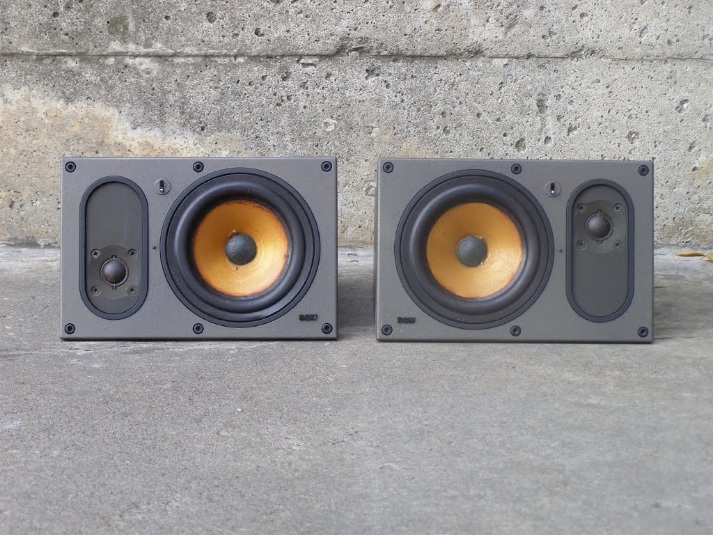 bowers and wilkins lm1