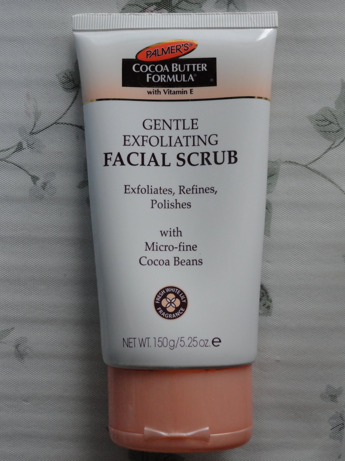 Covered in Stardust Palmer's Cocoa Butter Formula Gentle Exfoliating