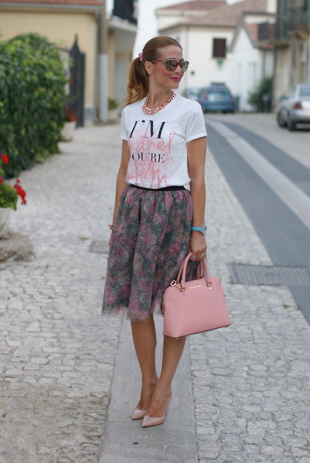 Walktrendy tulle skirt for a pink romantic outfit on Fashion and Cookies fashion blog
