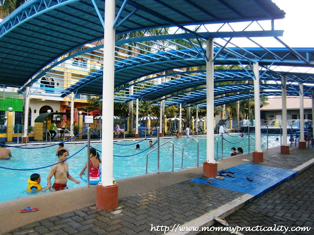 8 Waves Waterpark & Hotel