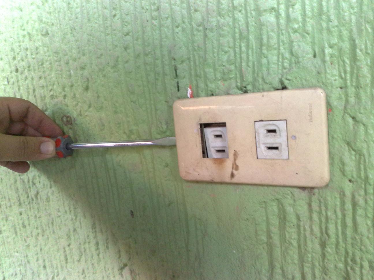 Yes! You Can! Fixing Loose Sockets / Switches