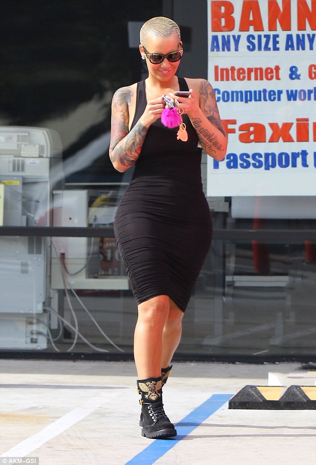 WELCOME TO TBEL S BLOG Heres Some Hot Amber Rose For Launch On Sunday Afternoon