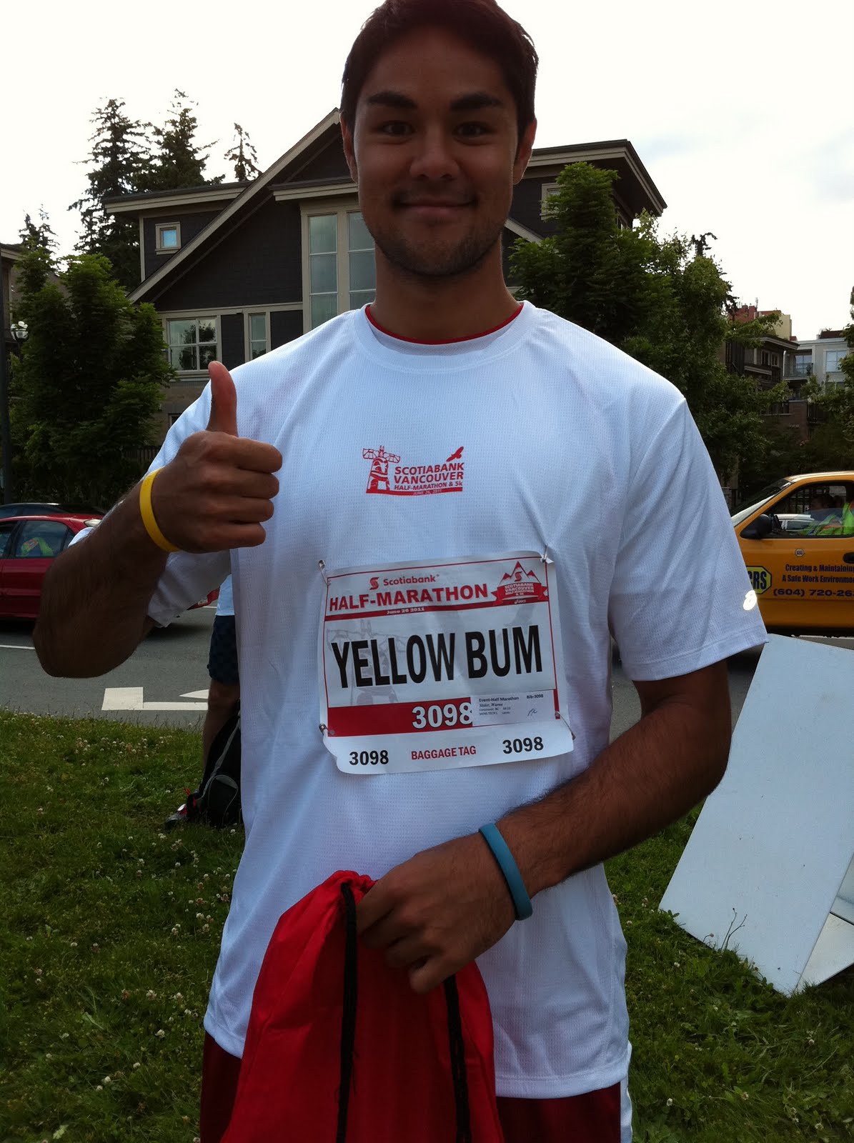 http://3.bp.blogspot.com/-ReWNlZTbk-Y/TgkFhv5xW9I/AAAAAAAAAXY/HempWK8YlZ8/s1600/yellow%2Bbum.jpg