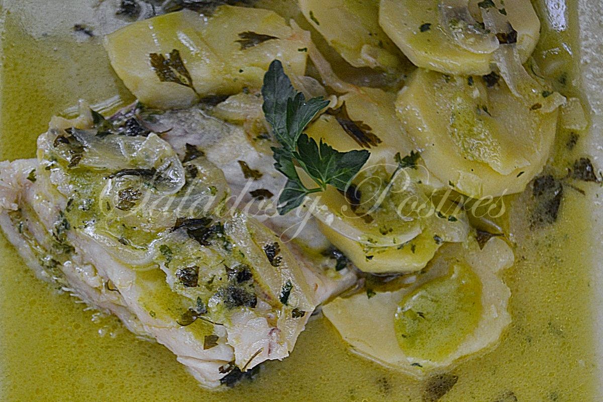 Rosada Con Patatas En Salsa Verde
