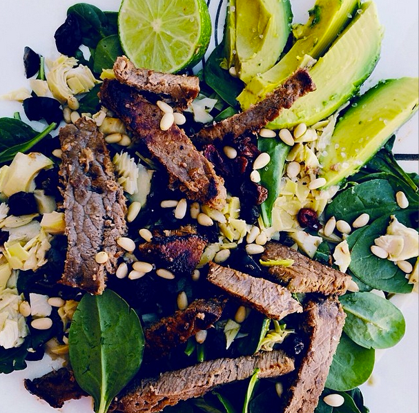 THE EAT YOUR HEART OUT DIET Whole30 Recipe // Spinach and Steak Salad