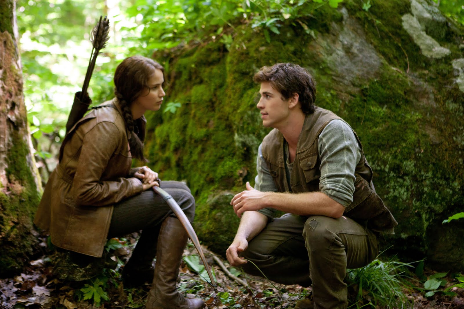 http://3.bp.blogspot.com/-RftzEV6gQ9Y/Tkr_J1BAVjI/AAAAAAAAAgc/ZDpOLiWas5E/s1600/hunger-games-movie-image-jennifer-lawrence-liam-hemsworth-011.jpg