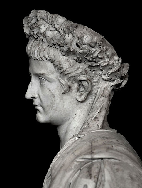 seated+Tiberius+of+the+Capitoline-Jove+type+d.jpg