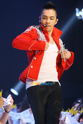 Taeyang in concert