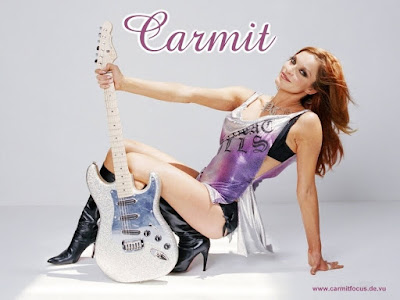 Carmit Bachar HD Wallpaper