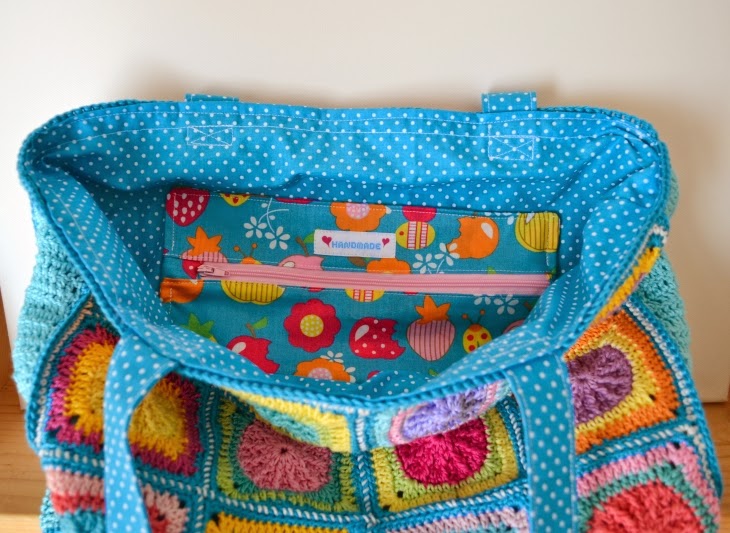 ElealindaDesign Generationenprojekt GrannySquareTasche