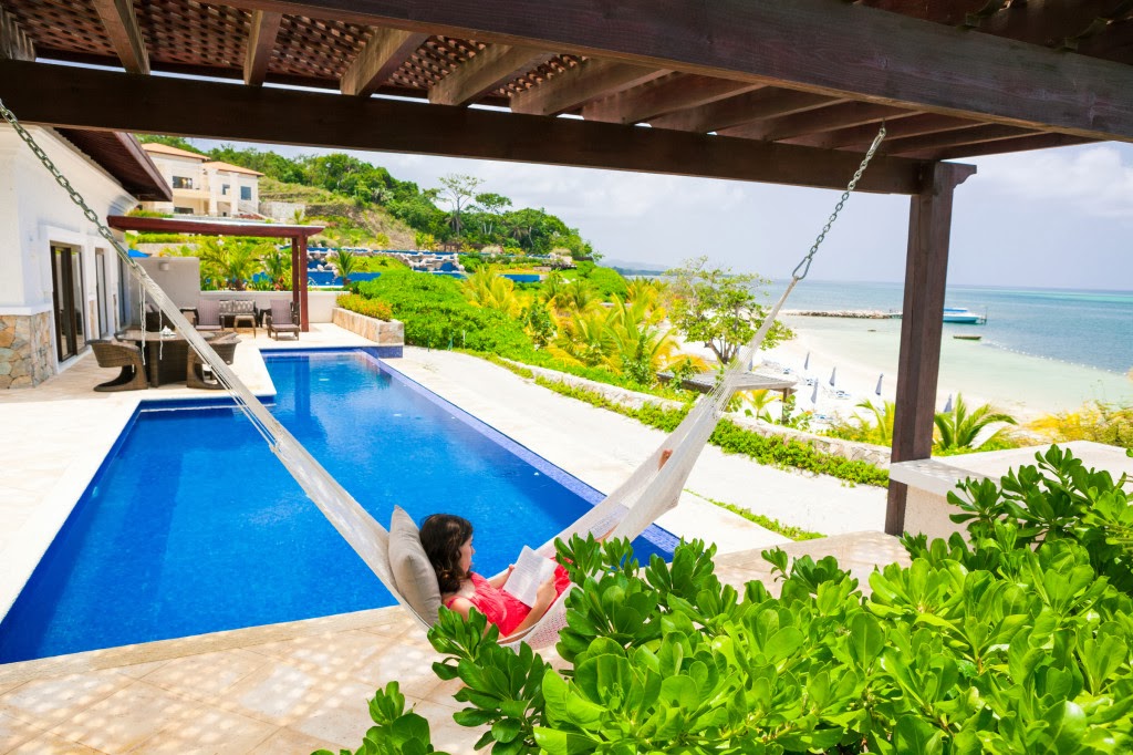 Bunki Tours of Central America Visit Roatan, Honduras. Luxury Rental Villa