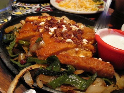 Buffalo Chicken Fajitas Chili S Bar And Grill Copycat Recipes