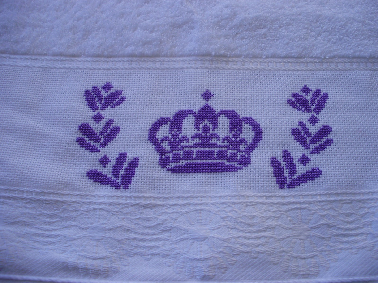 Ponto Cruz da Márcia: Grafico de coroa em ponto cruz