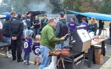 tailgate_cooking_small.JPG
