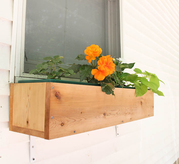 DIY cedar window boxes Gina Michele