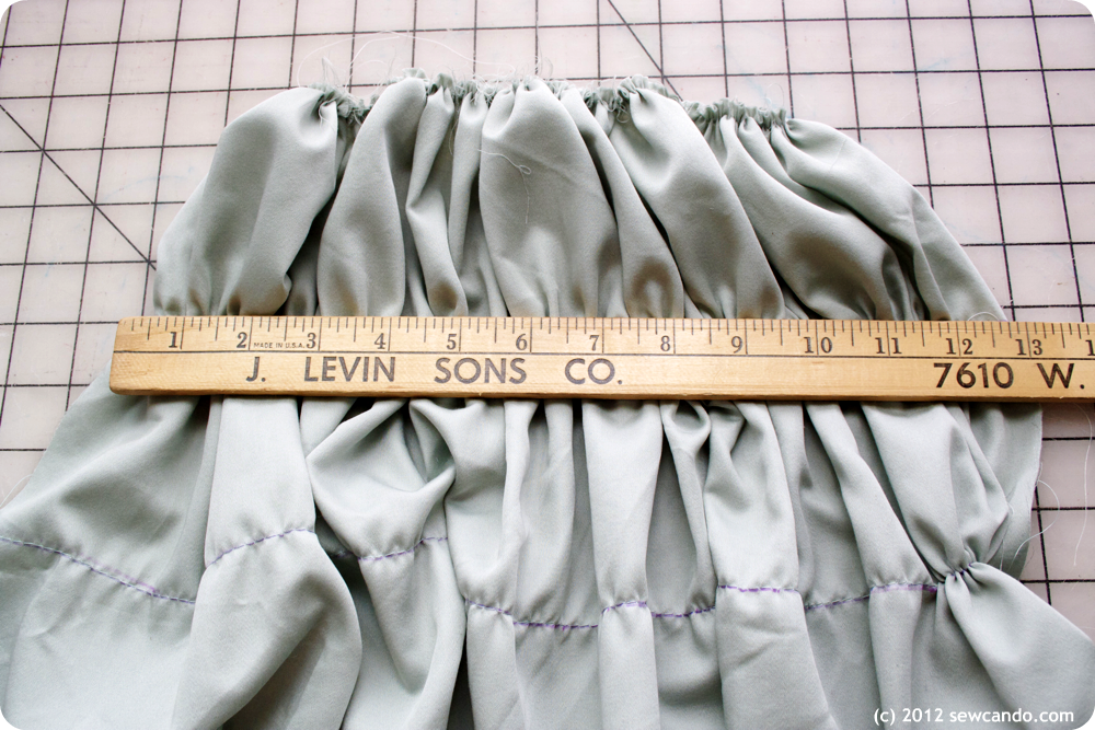 Sew Can Do Luxury On A Dime The Getting Gathered Pillow Tutorial