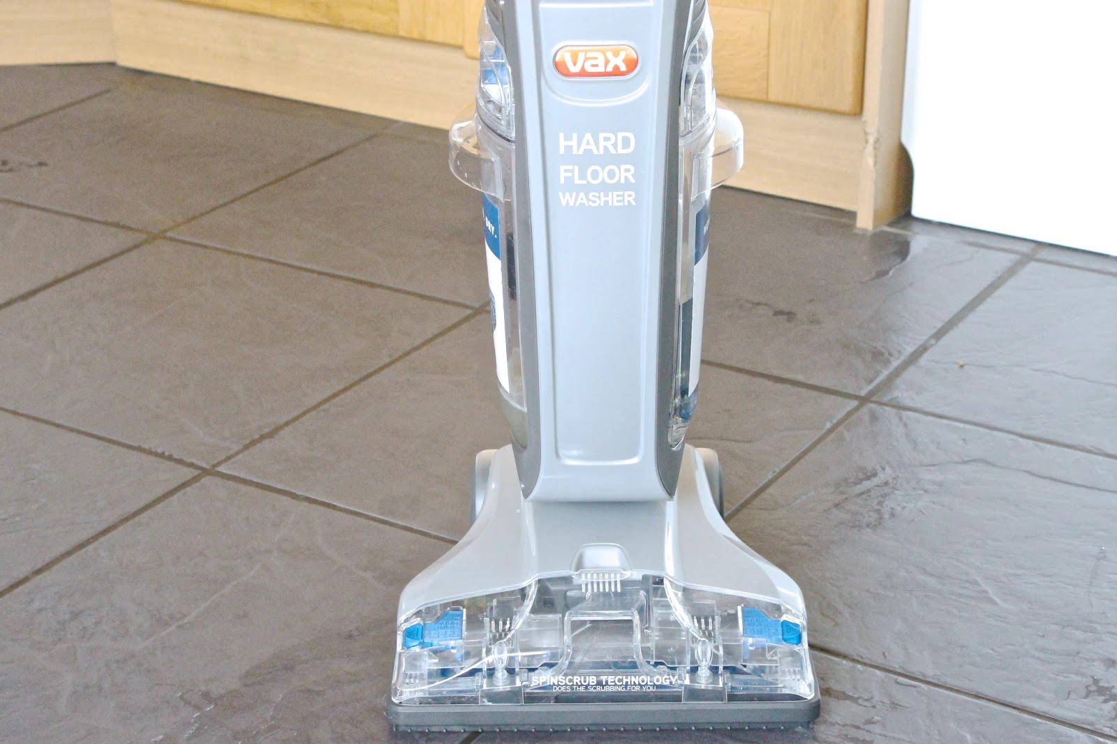 A Review of the Vax Floormate Cordless Hard Floor Cleaner Alex