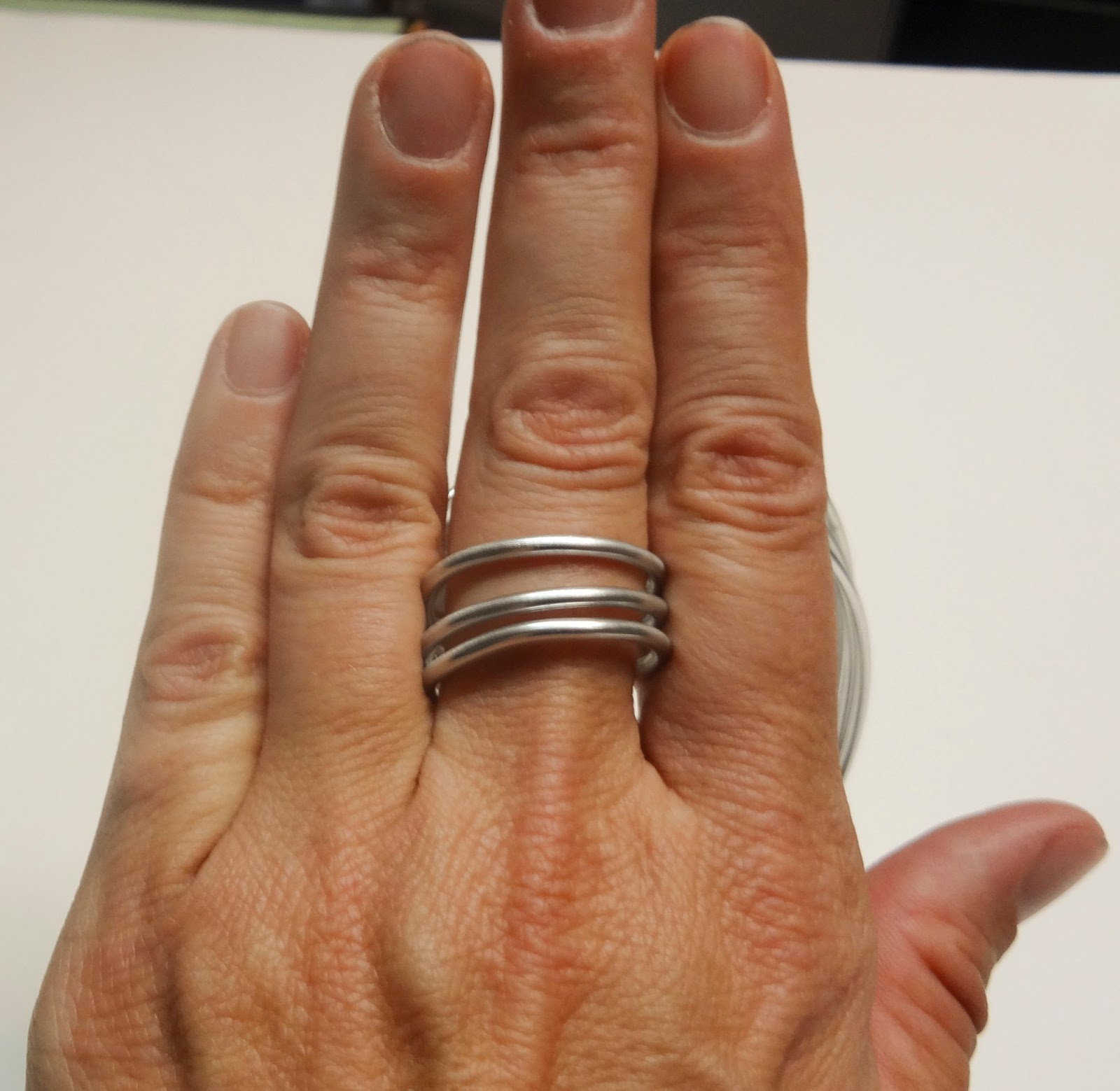 Jilliene Designing Tutorial Flower and Bead Wire Wrap Ring