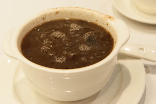 Sweet Red Bean Soup with Bird's Nest