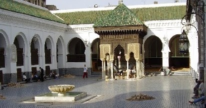 لغة رسمية في المغرب بعد العربية