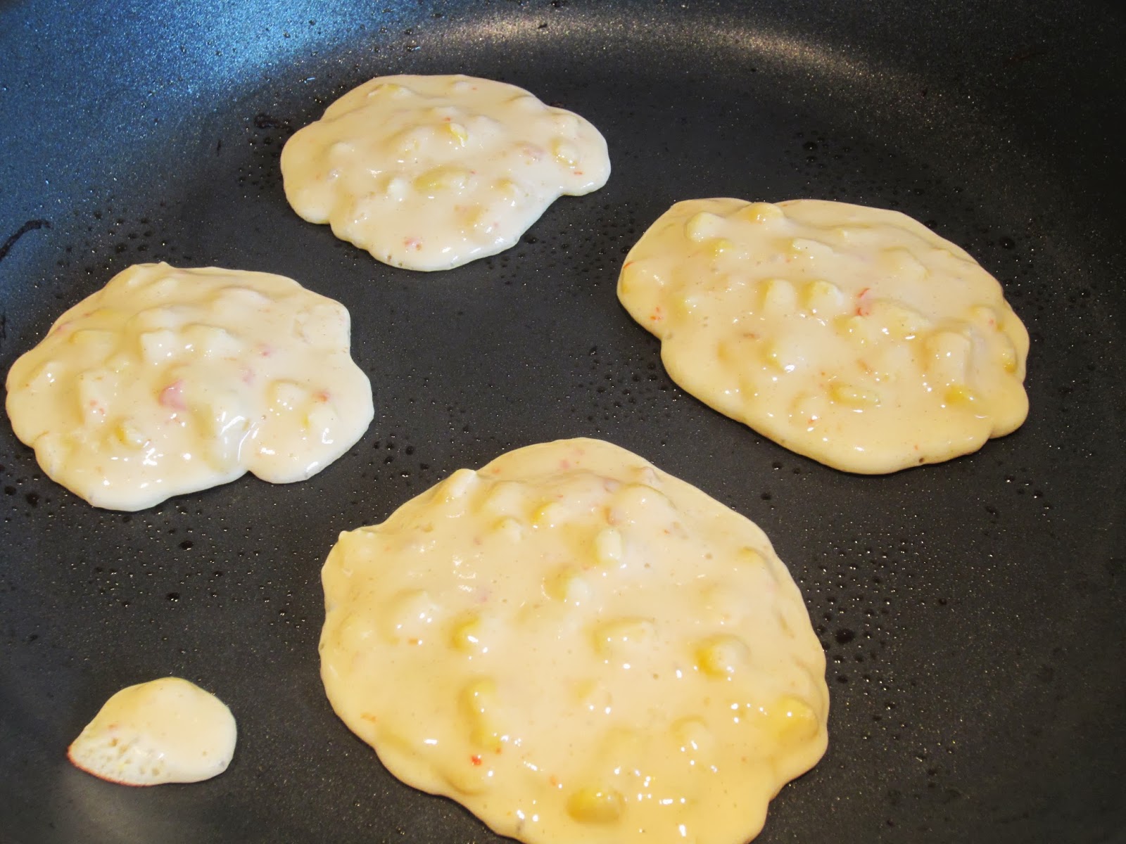 mamacook Sweetcorn Fritters for babies, toddlers and even grown ups!