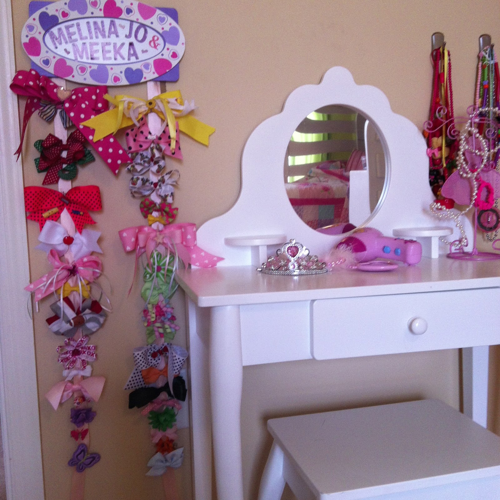Bow Holder