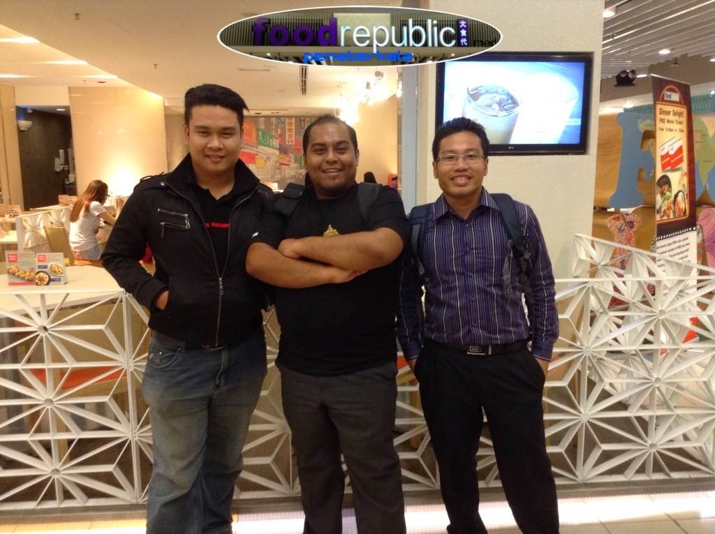 food review, review makanan, blog review makanan, blog food review, foodrepublic one utama, food republic 1 utama, makanan di damansara utama, makanan di one utama, makanan jepun, makanan jepun yang sedap, mee jawa di damansara, Sotong Petai Belado, Cili Sos, Brown sos, Yong Tau Fu, Chee Chiong Fan, Pajeon / Kimchi Pancake, Bibim Bap, JapChae, Sizzling Yee Mee, Portugal Style Stingray, Chicken Blackpepper,