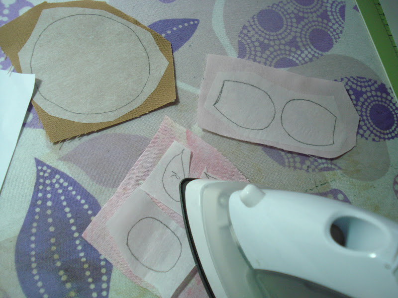 The Nifty Stitcher Tutorial Using Bondaweb.