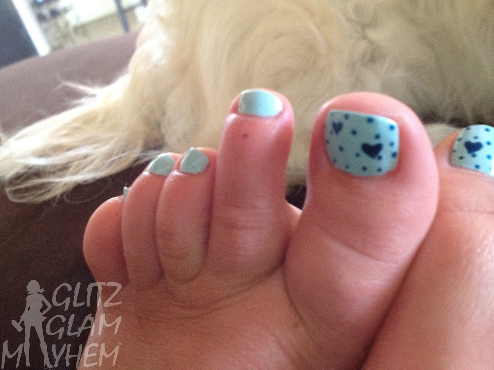 I can even add a super cute toe nail design. Ok, I can't add it at all