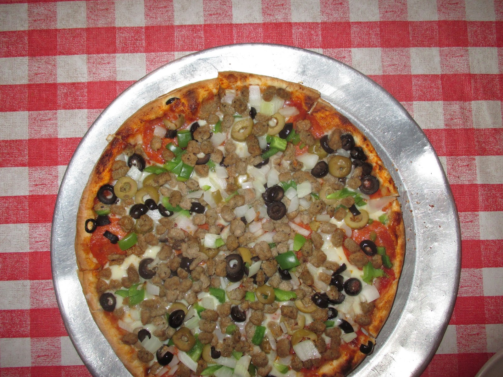 mitchosredneckdallasfood Pizza Getti the only real one on Buckner in