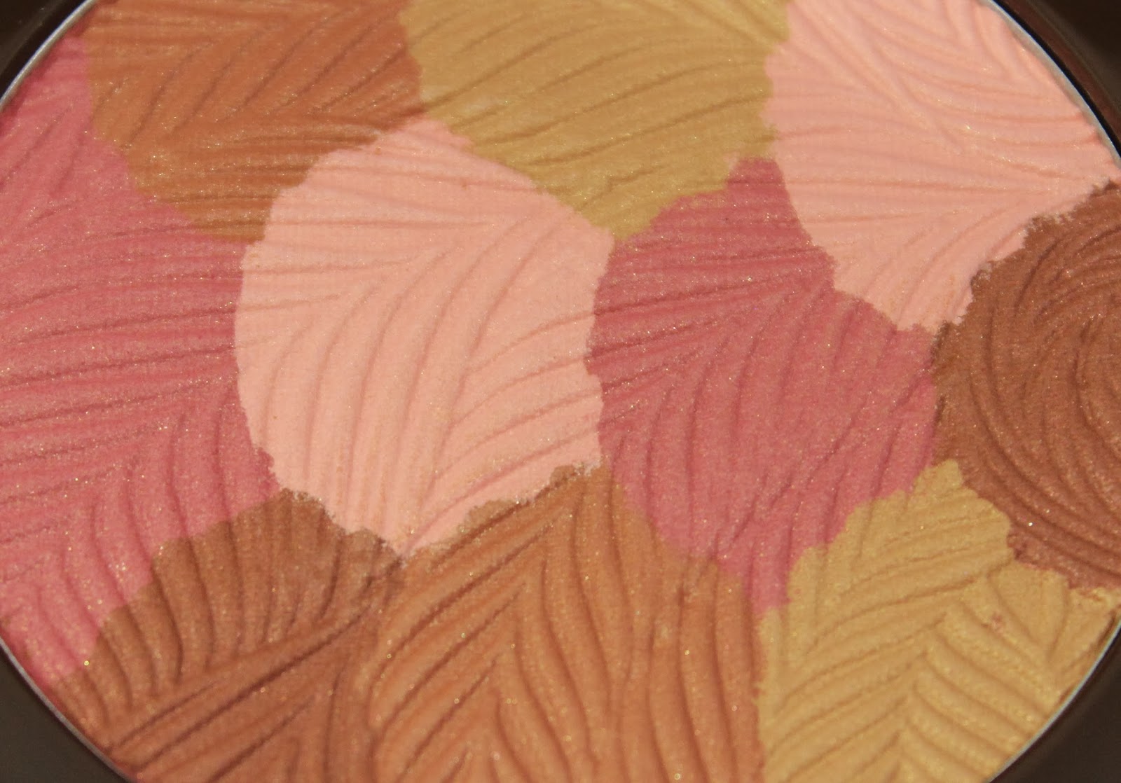 Tarte Amazonian Clay Bronzer Blush in Pink Bronze Tarte Amazonian Clay Bronzer Blush in Pink Bronze