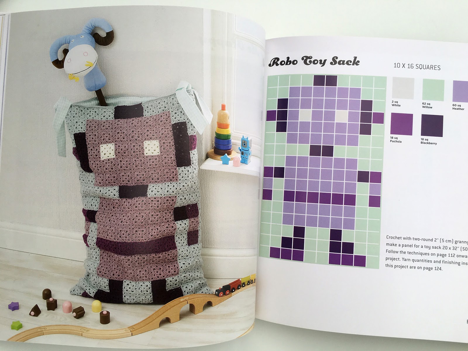 Crochet In Color: Pixel Crochet