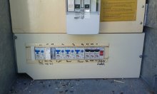 7) Clipsal 2 Pole RCBO's + Circuit Breakers Dinrail-mount