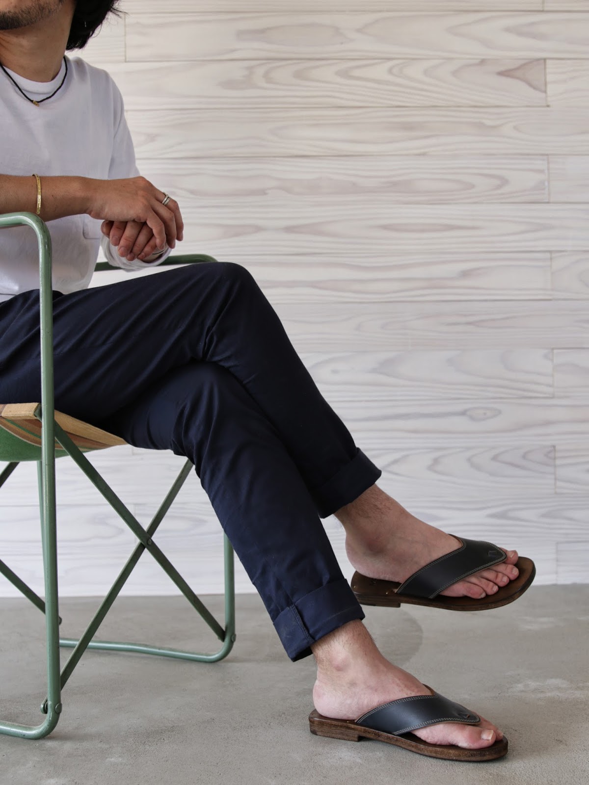 特別プライス MOTO レザートングサンダル メンズ | kinderpartys.at