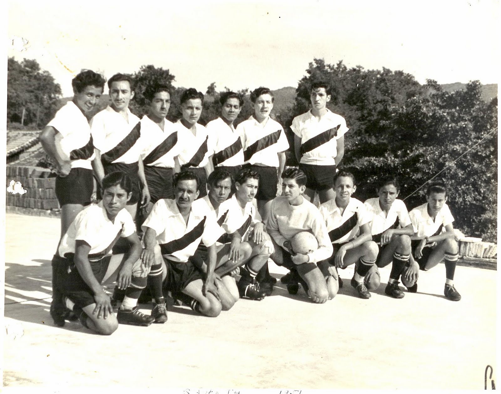 NUEVO ORDEN MUNDIAL DE LA INFORMACIÓN. SAN PEDRO POCHUTLA SE MUESTRA