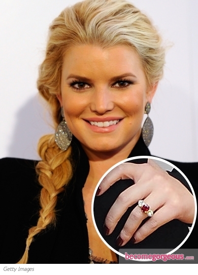 Jessica Simpson Wedding Ring Set Jessica Simpson flashes her bling during a