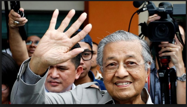 Mahathir Tak Setuju Polisi Menangkap Orang yang Mengkritik Dirinya