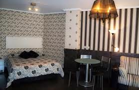 Dormitorio negro y blanco Dormitorio negro y blanco