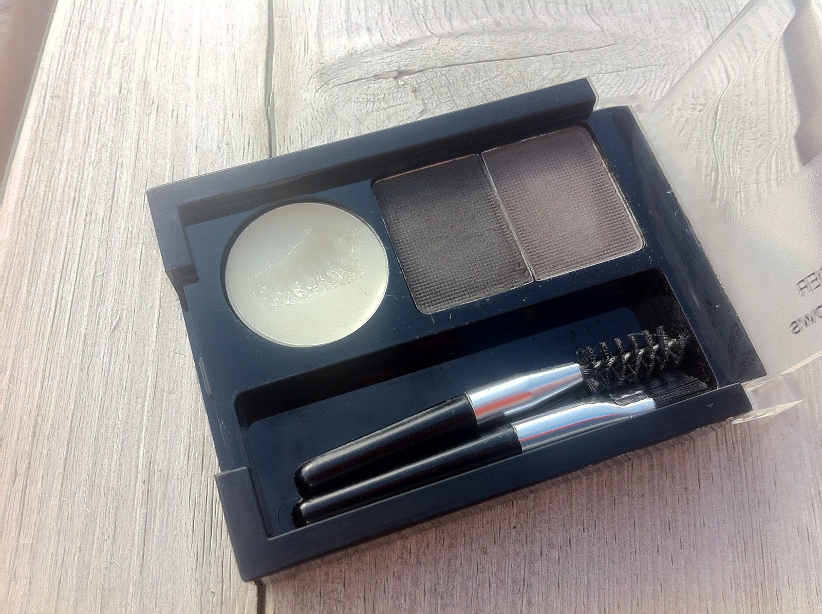 NYX Mega Shine Lip Gloss & Eyebrow cake powder MakeupPixi3