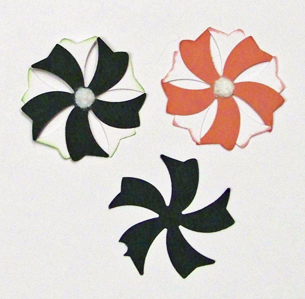 The Scrapper's Boutique Spin wheel flower