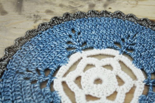 Doily Mollie Makes crochet Doily Mollie Makes crochet