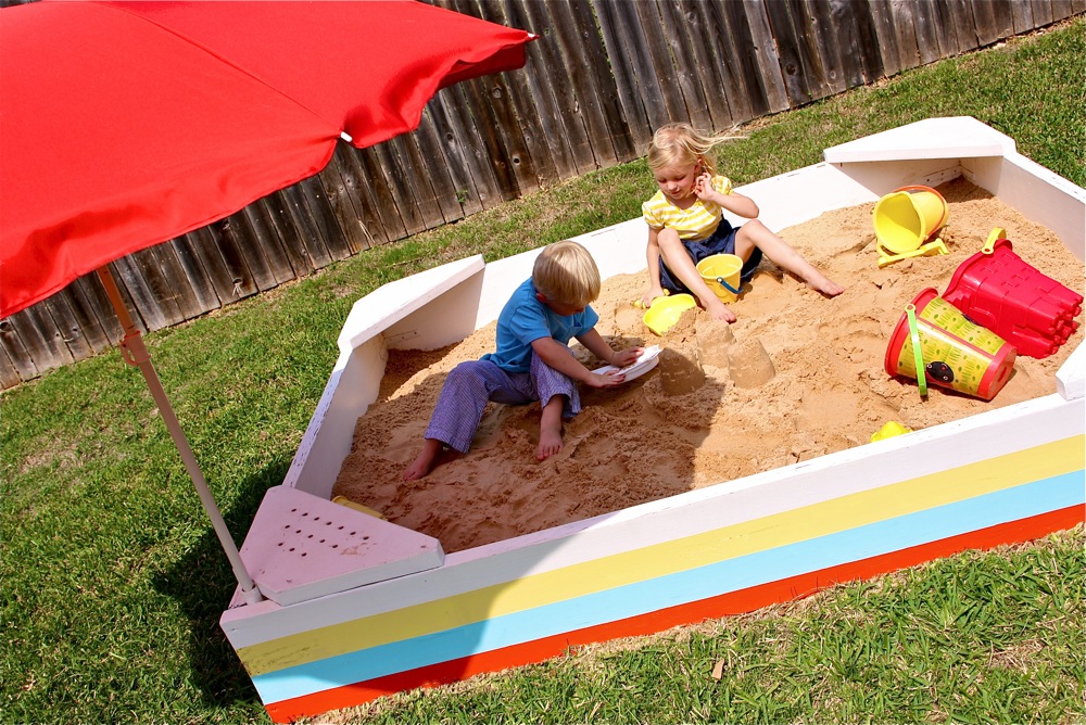Backyard Sandbox MADE EVERYDAY