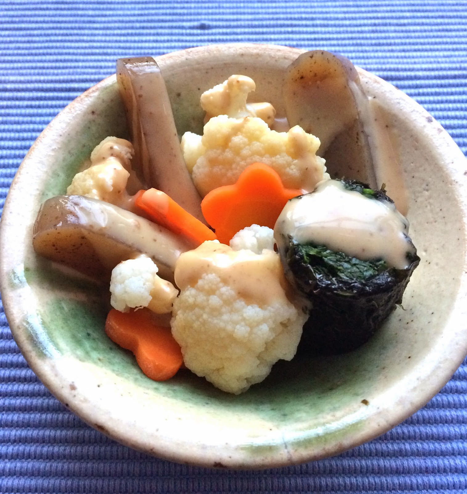 Vegan Recipes Konnyaku and vegetables with Japanese dressing