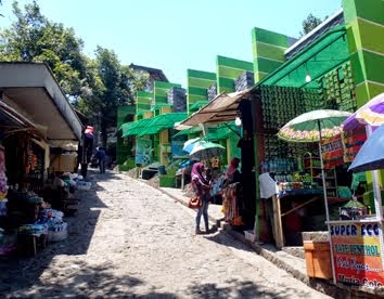 Sekitar Makam Sunan Muria