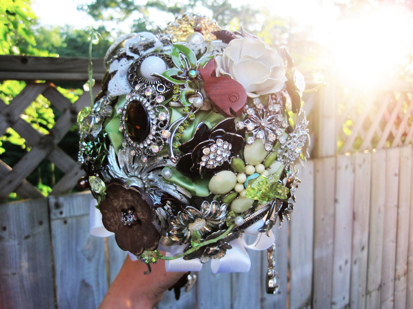 Everything Wedding DIY The long awaited... DIY Brooch Bouquet HowTo!